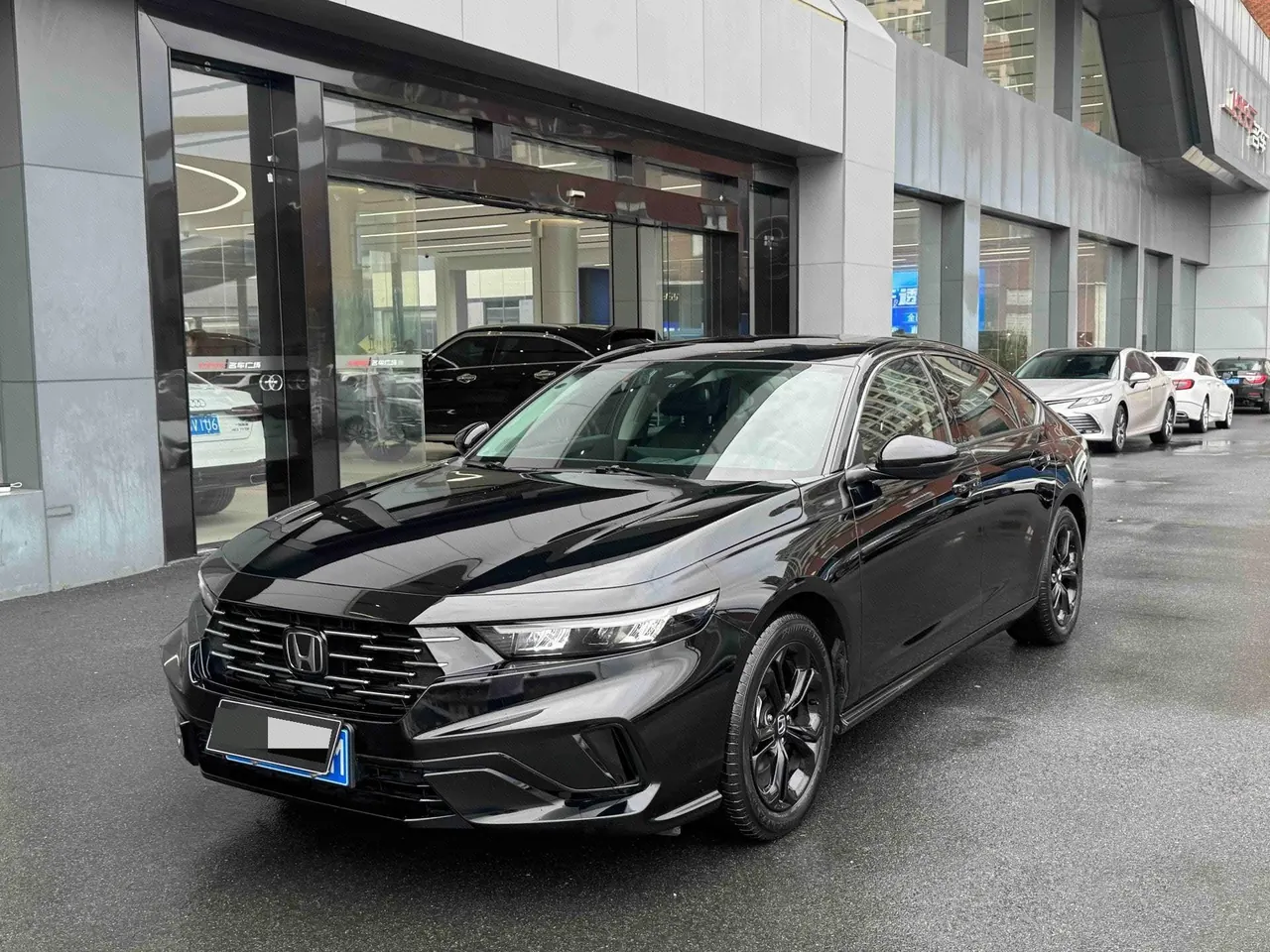 打开图片灯箱:Honda 2025 11th Generation Accord 1.5T Stepless 260TURBO Sports Series Deluxe Automatic Gear