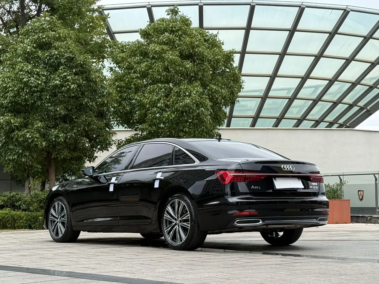 Audi 2021 A6L 2.0TFSI 45TFSI Quattro Selected Elegant Automatic Gear 7