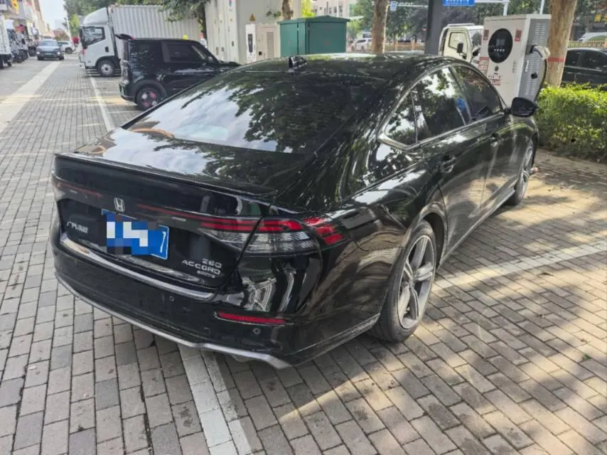 Honda 2023 11th Generation Accord 1.5T Stepless 260TURBO Excellent Automatic Gear 3