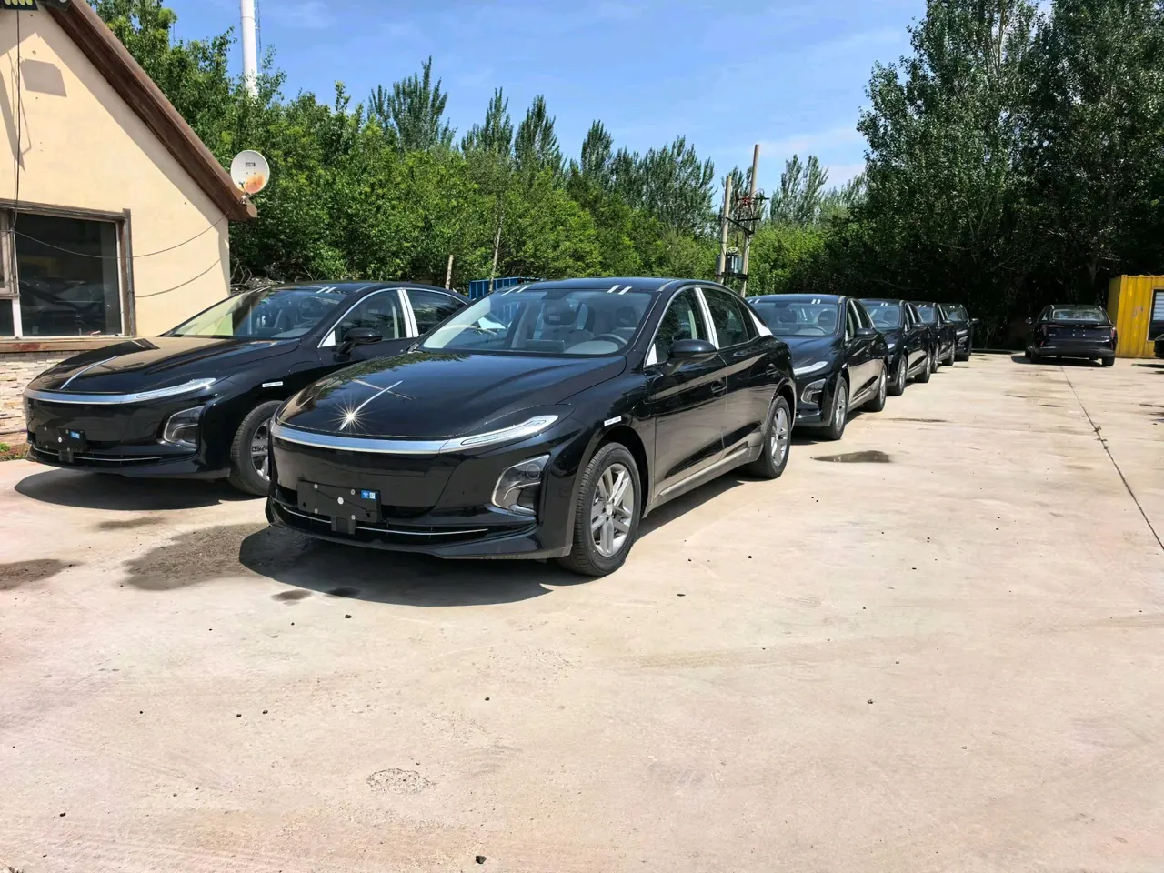 HongQi 2025 E-QM 5 610km PLUS automatic transmission 3