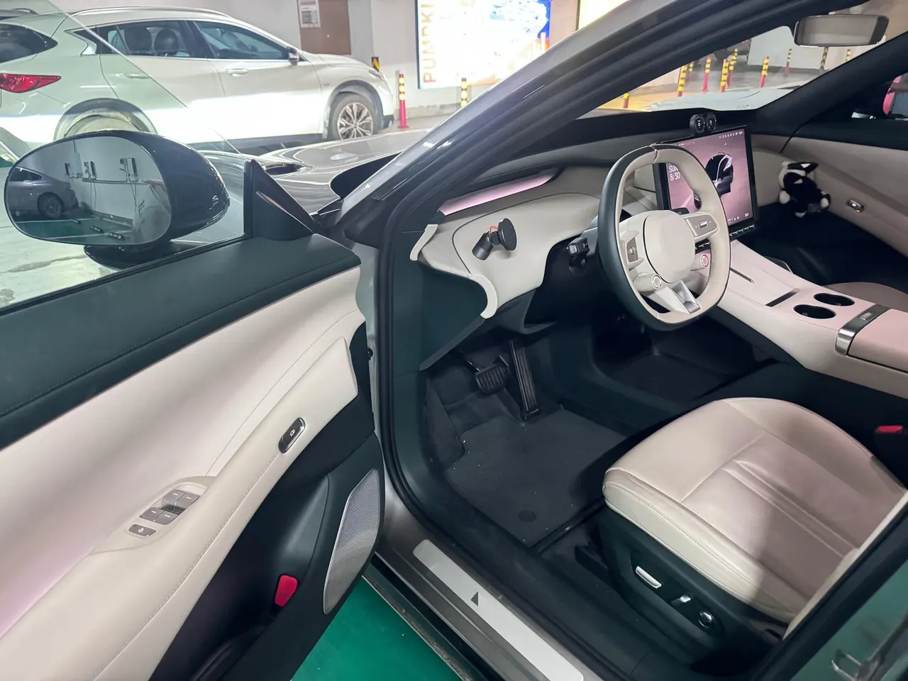 MI 2025 YU7 Long Endurance Rear Drive Automatic Gear 5
