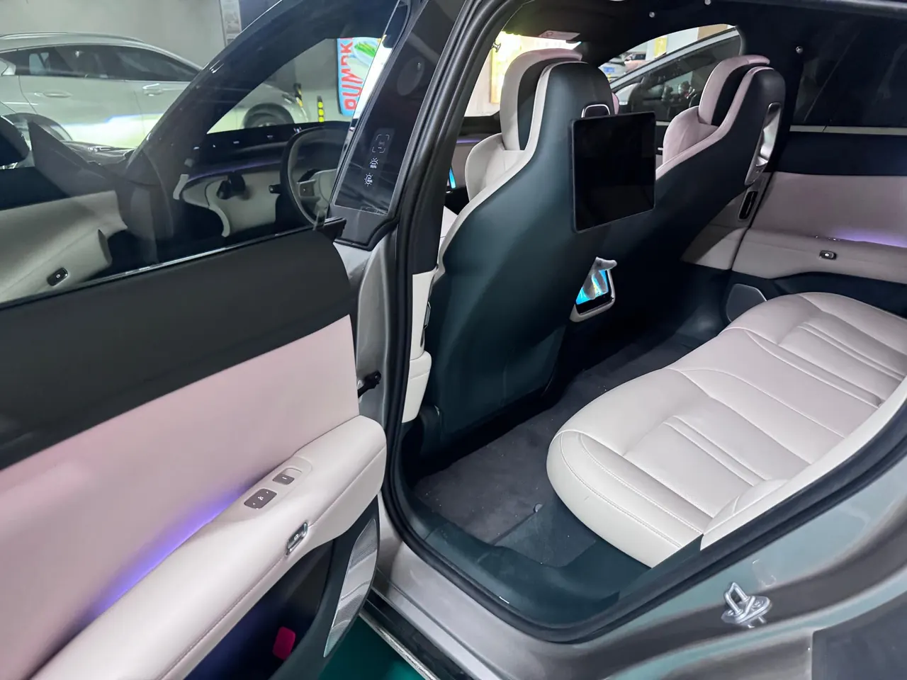 MI 2025 YU7 Long Endurance Rear Drive Automatic Gear 6