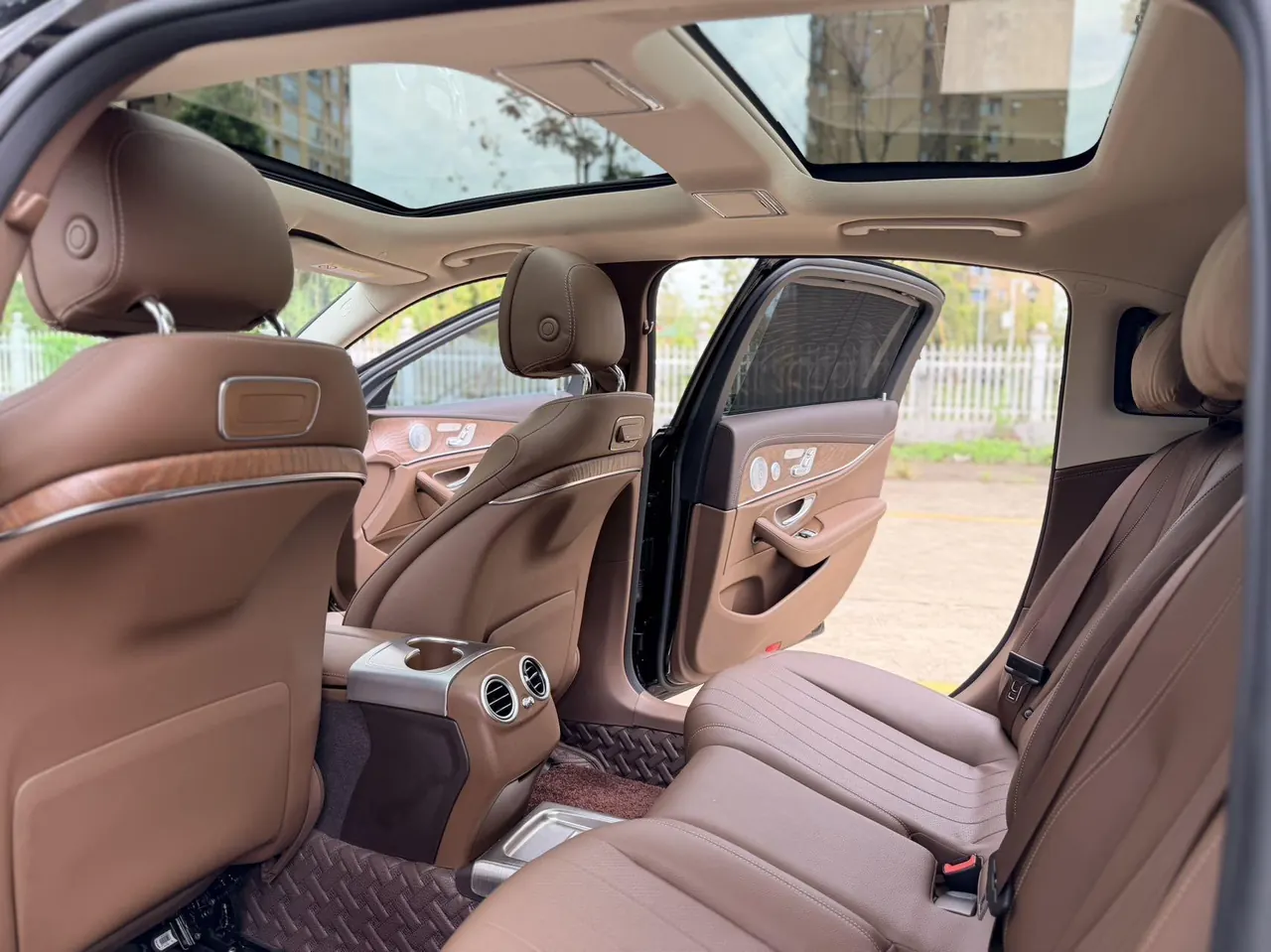 Mercedes Benz E Class 2020 E 300 L 2.0T Luxury Automatic Gear 5