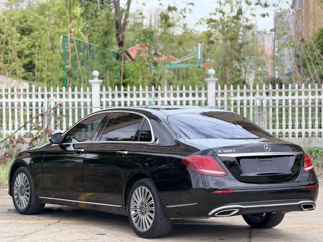 Mercedes Benz E Class 2020 E 300 L 2.0T Luxury Automatic Gear 9