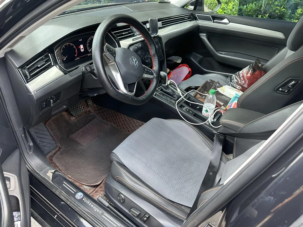 Volkswagen 2020 Magotan 2.0TSI 330TSI luxury automatic transmission 3