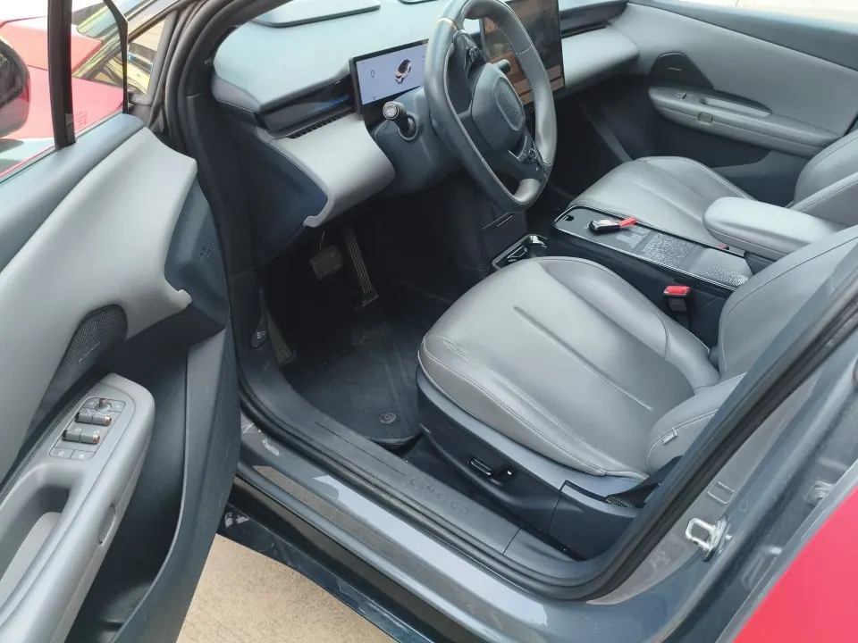 LYNK&amp;CO 2025 LYNK&amp;CO Z 20 530km Rear Drive Max Automatic 5
