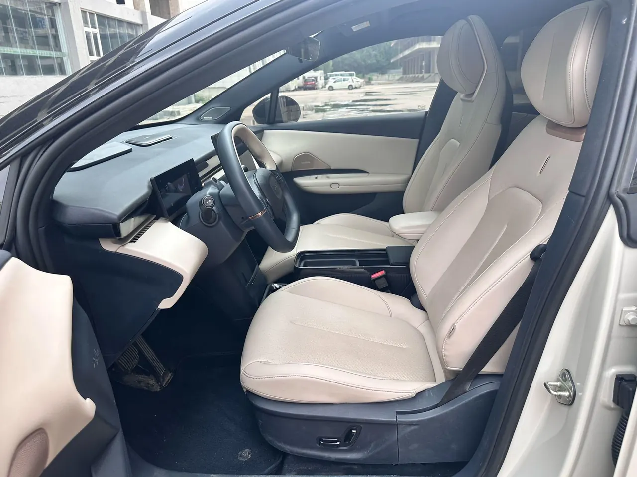 LYNK&amp;CO 2025 LYNK&amp;CO Z 20 530km Rear Drive Max Automatic 4