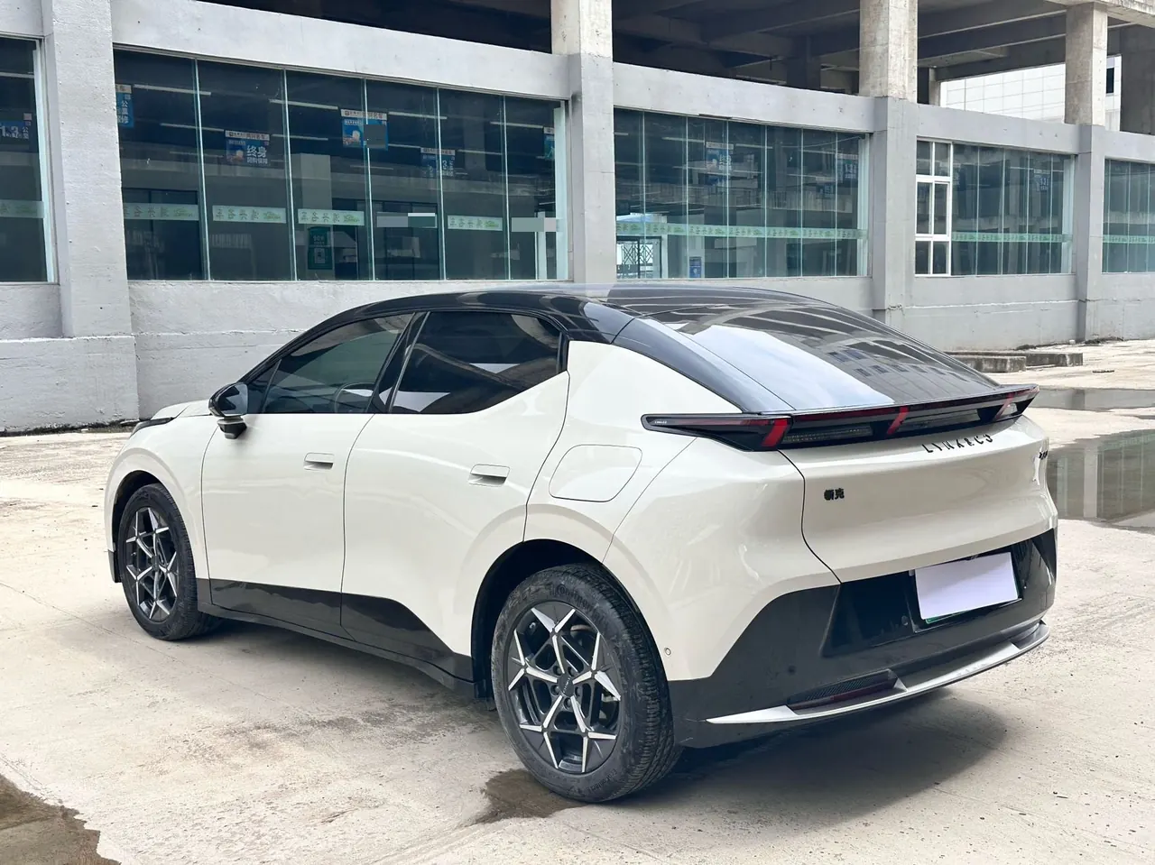 LYNK&amp;CO 2025 LYNK&amp;CO Z 20 530km Rear Drive Max Automatic 7
