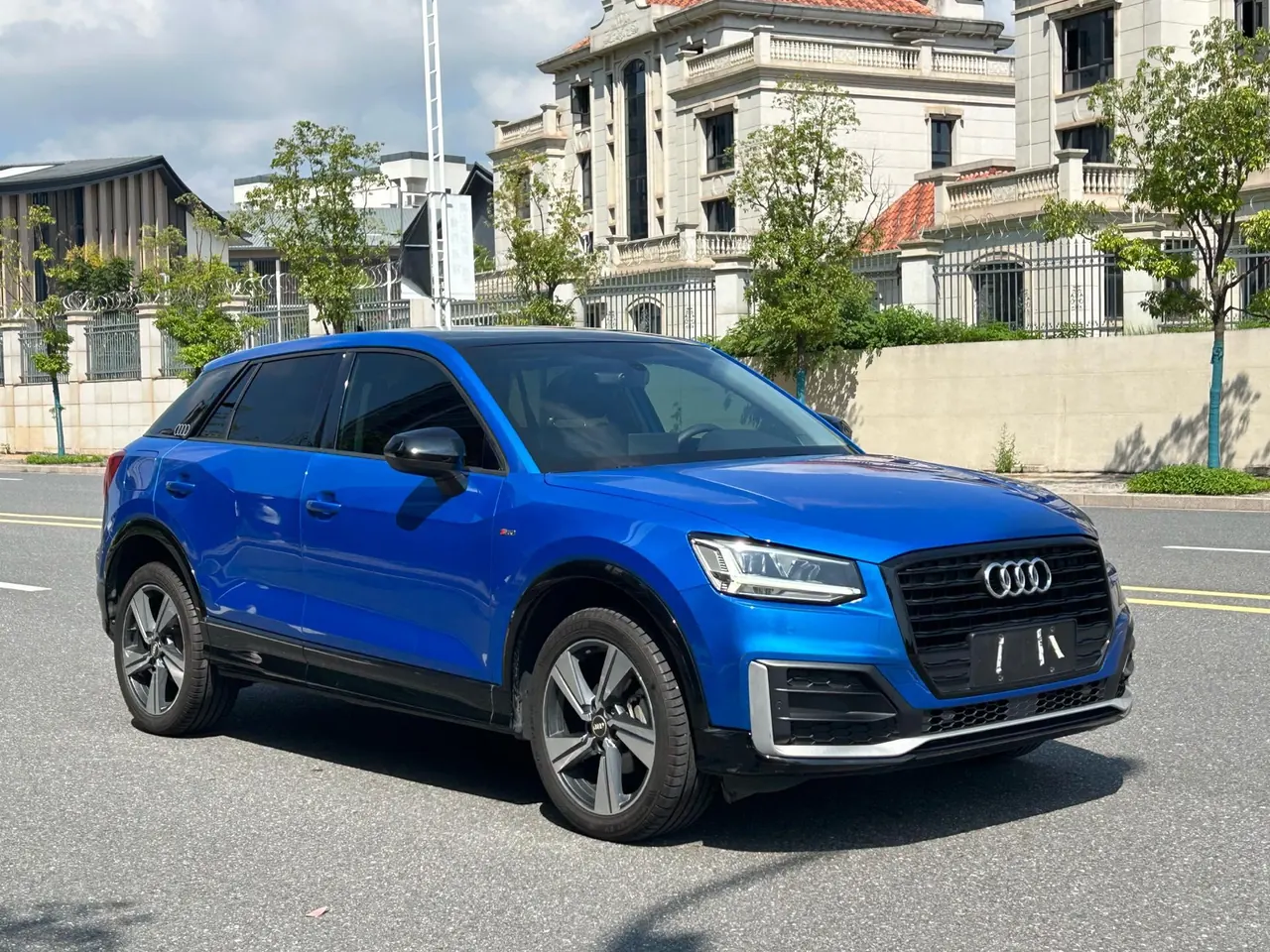 Audi 2020 Q2L 1.4TFSI 35TFSI Fashion Dynamic Automatic 3