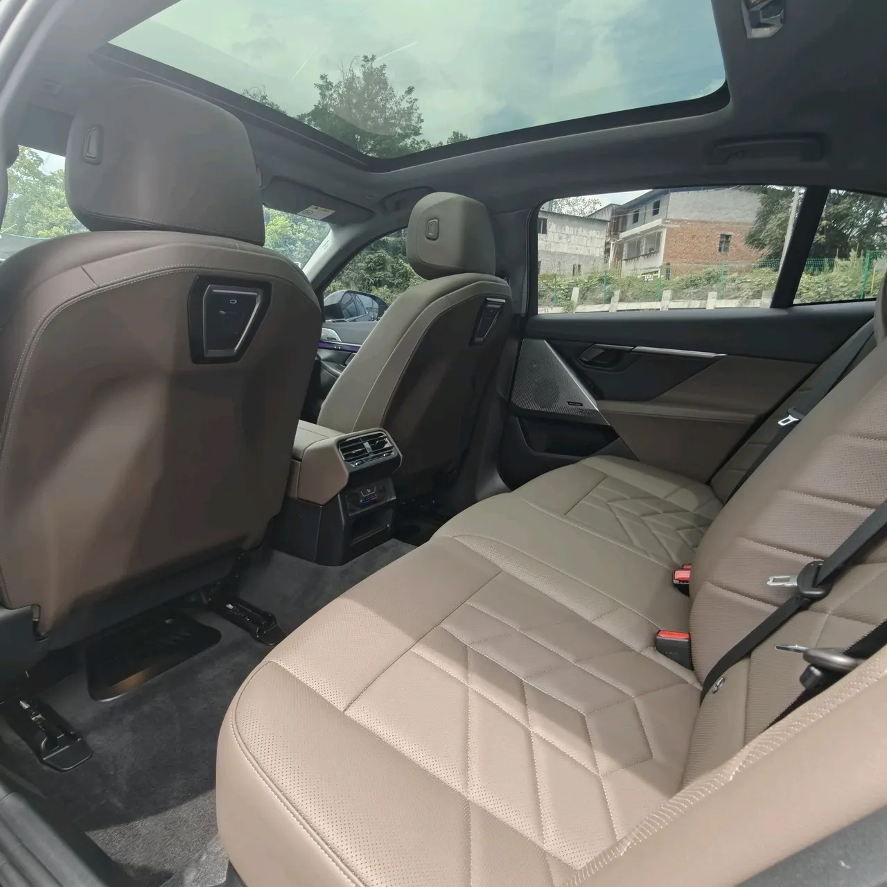 BMW 5 Series 2023 530Li xDrive 2.0T Luxury Suit Automatic Gear 3