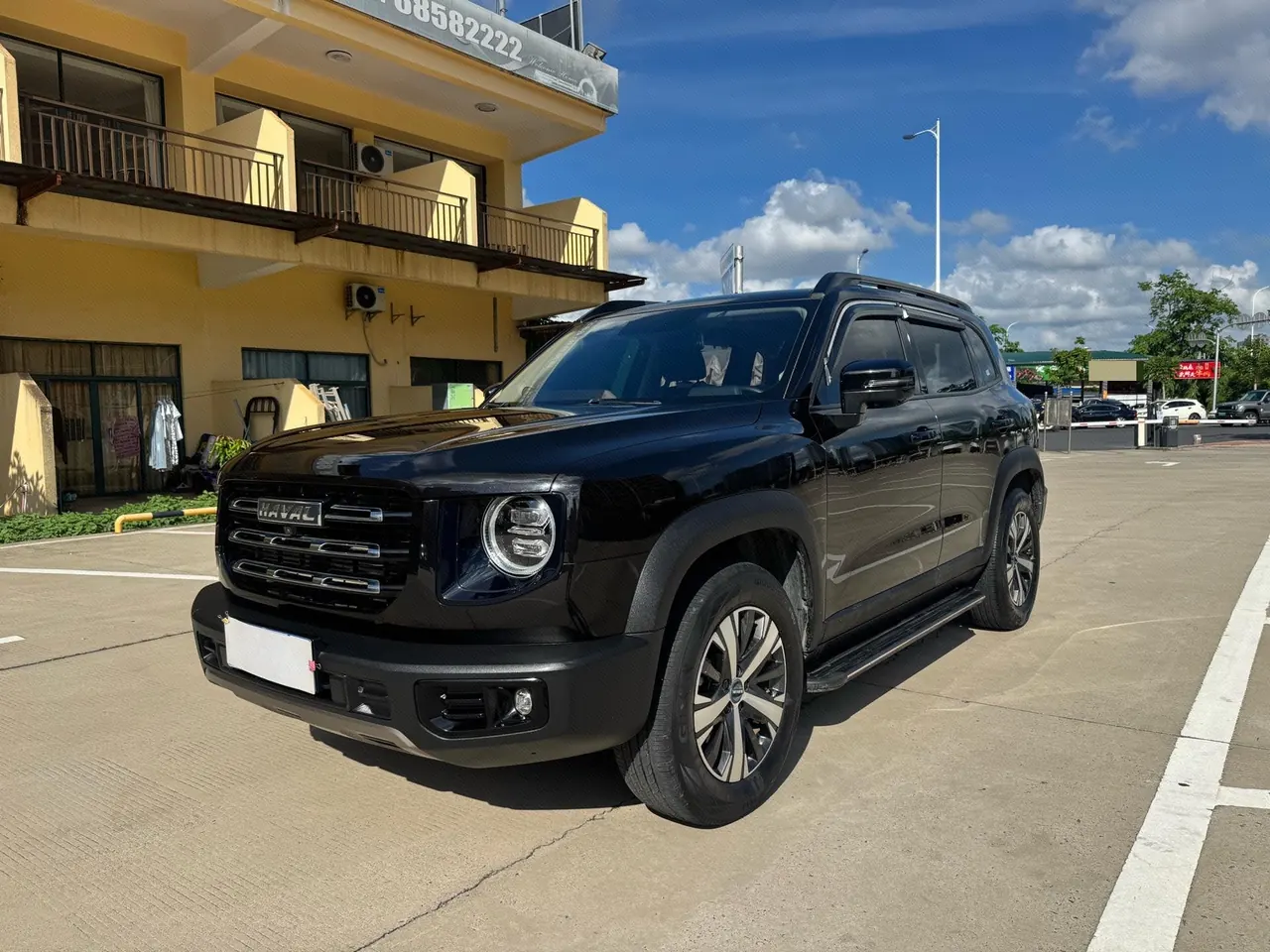 Open image lightbox: Haval 2022 big dog 1.5T two-wheel drive Labrador version automatic gear