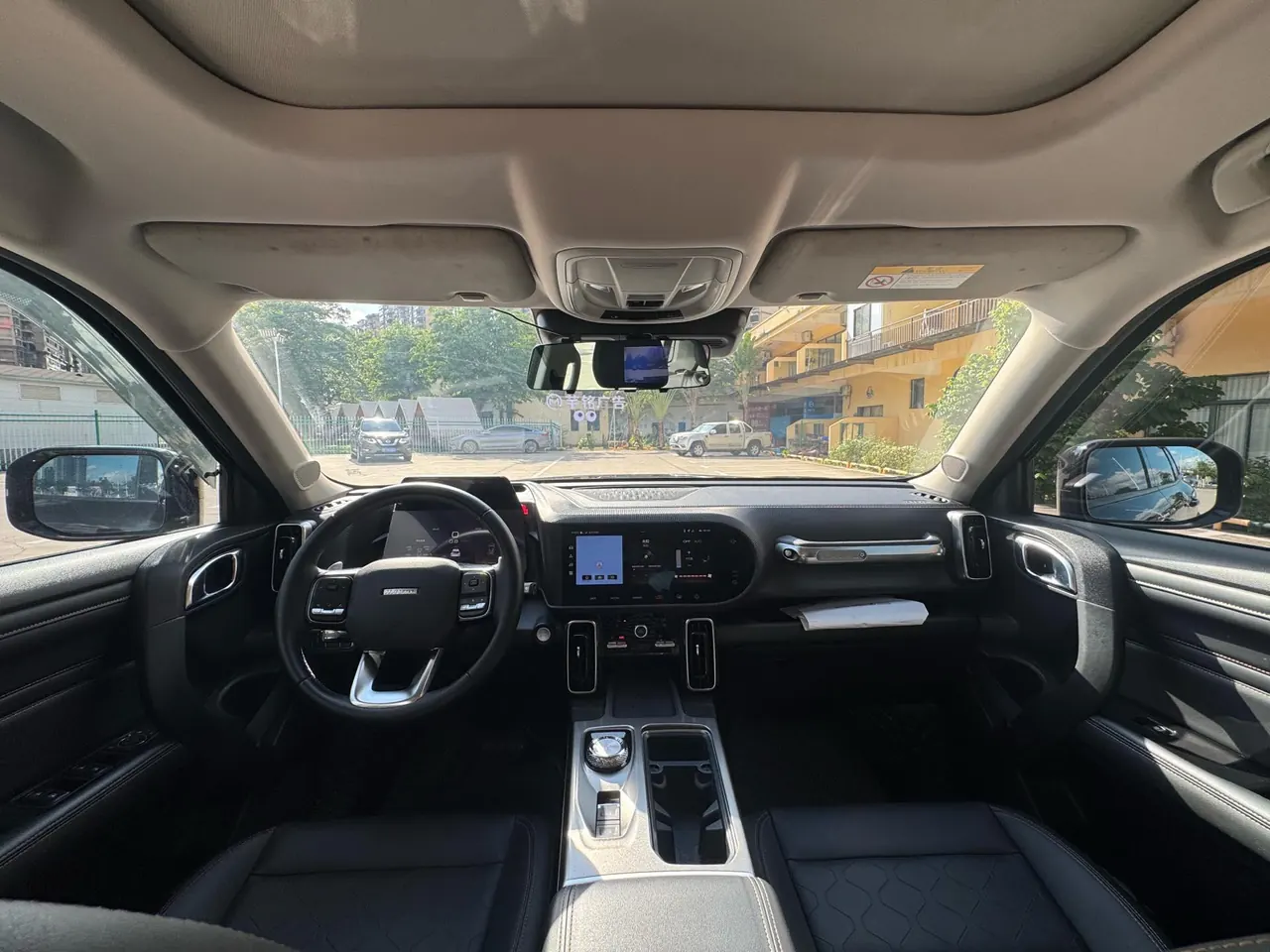 Haval 2022 big dog 1.5T two-wheel drive Labrador version automatic gear 5