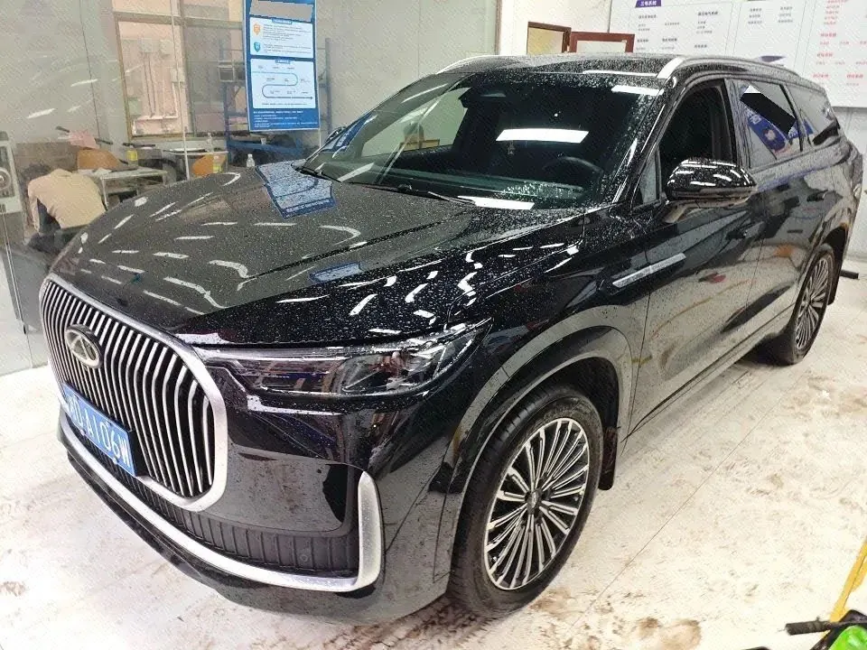 打开图片灯箱:Chery 2025 Ruihu 9 2.0T Two-Drive Premium Edition 5-seat Automatic Gear