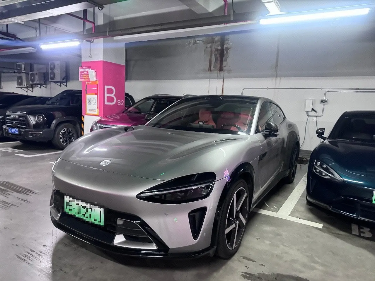 打开图片灯箱:MI 2025 YU7 Long Endurance High Performance Four-wheel Drive Max Edition Automatic Gear