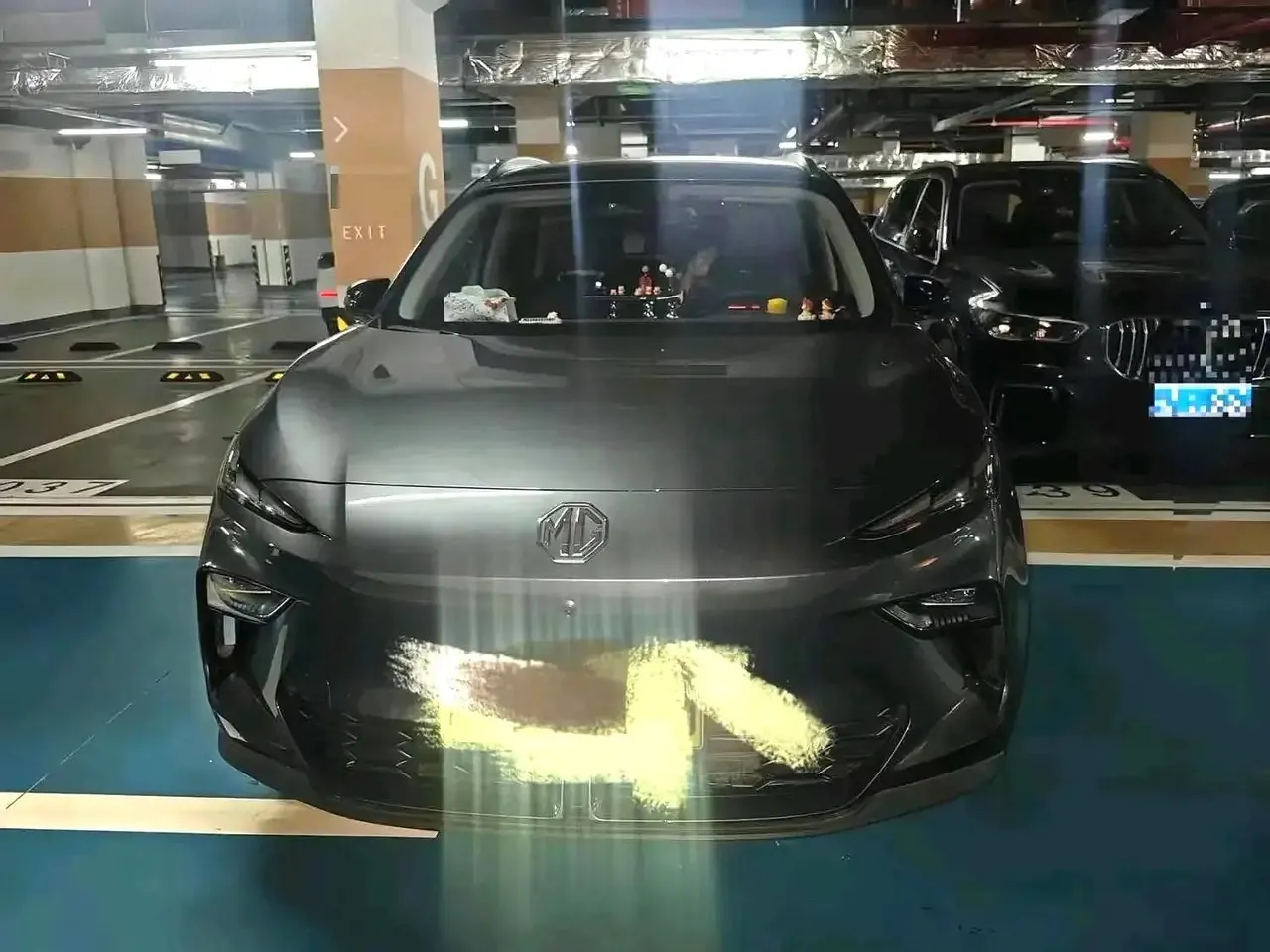 MG 2025 MG ES 5 525max rear drive smart driving version automatic gear 2