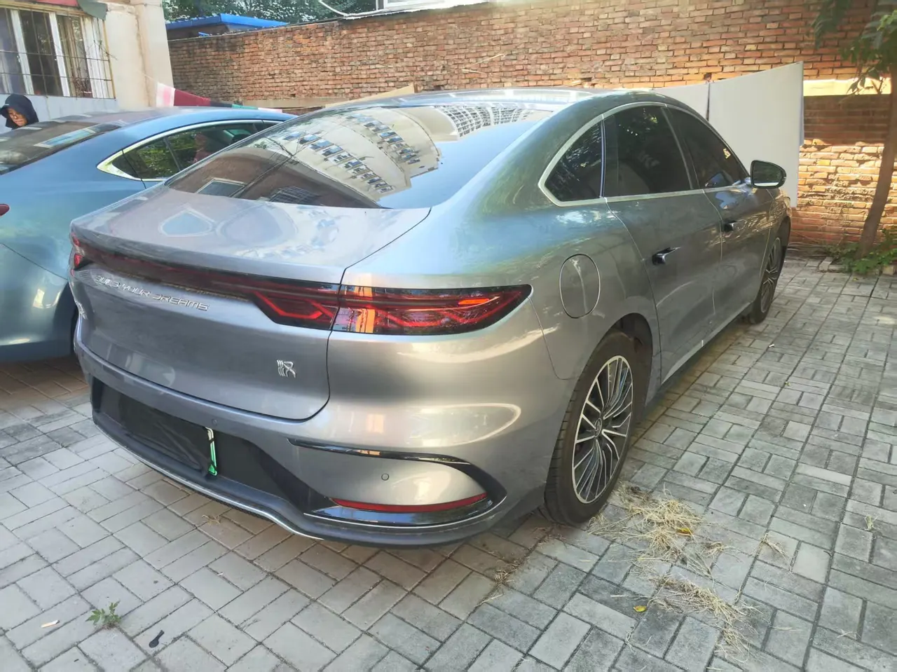 BYD 2022 Han DM-i 1.5T stepless 121KM exclusive automatic gear 13