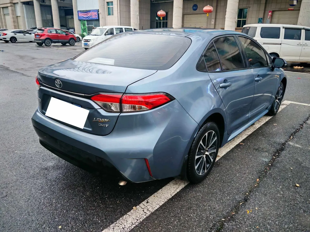 Toyota 2023 Lei Ling 1.2T Stepless 185T Deluxe Automatic Gear 4