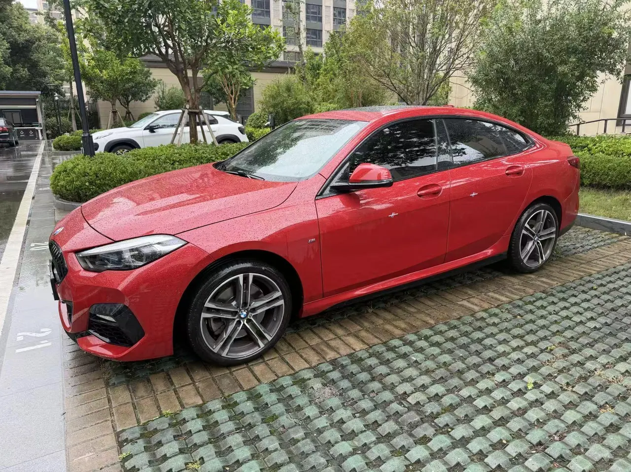 BMW 2 Series (Imported) 2021 225i Four-Door Coupe 2.0T M Sports Obsidian Night Suit Automatic Gear 2