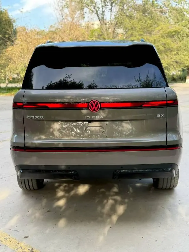 Volkswagen 2026 ID.ERA 9X Ultra 4-wheel drive automatic gear 4