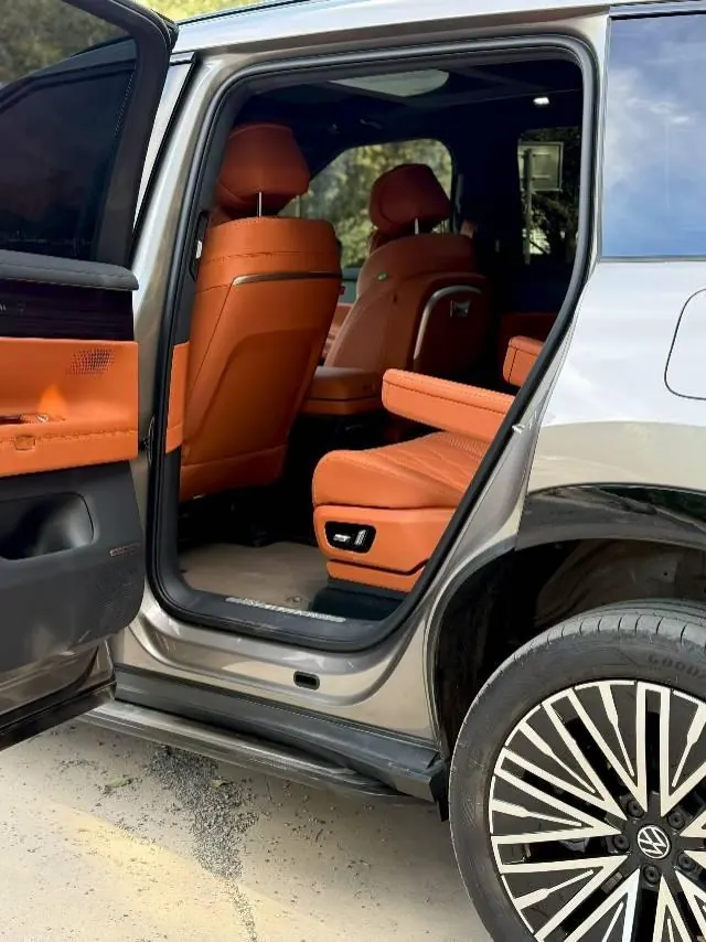 Volkswagen 2026 ID.ERA 9X Ultra 4-wheel drive automatic gear 8