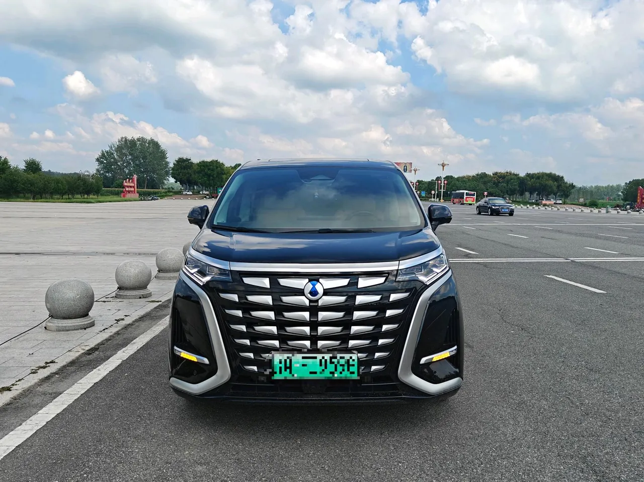 Denza 2024 Denza D9 DM-i 1.5T stepless 980 four-wheel drive distinguished automatic gear 2