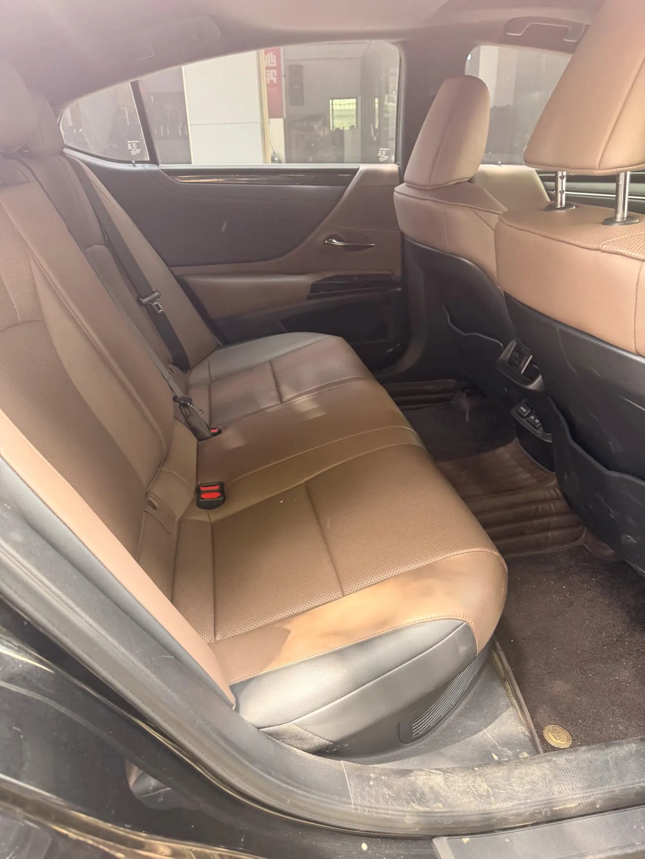 Lexus ES (Imported) 2022 ES300h 2.5 Stepless Premium Edition Automatic Gear 4