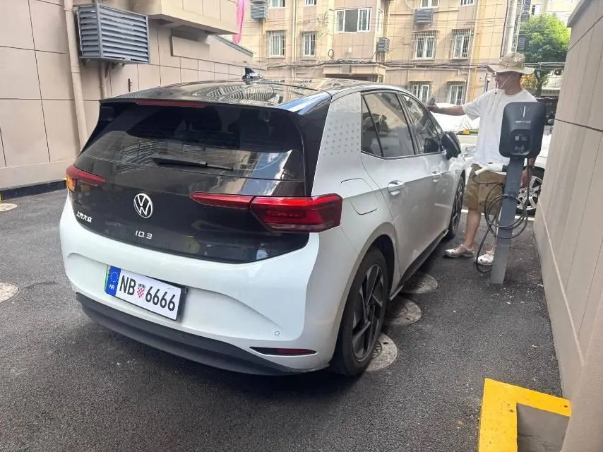 Volkswagen 2022 ID. 3 Pure pure version automatic gear 6