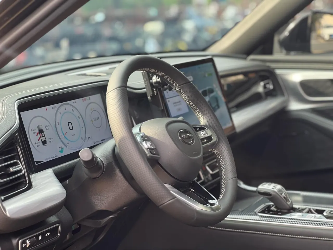 Trumpchi 2025 GS8 2.0TGDI Leading Series, Two-Wheel Drive Luxury Version, 5-Seater, Automatic Transmission 17