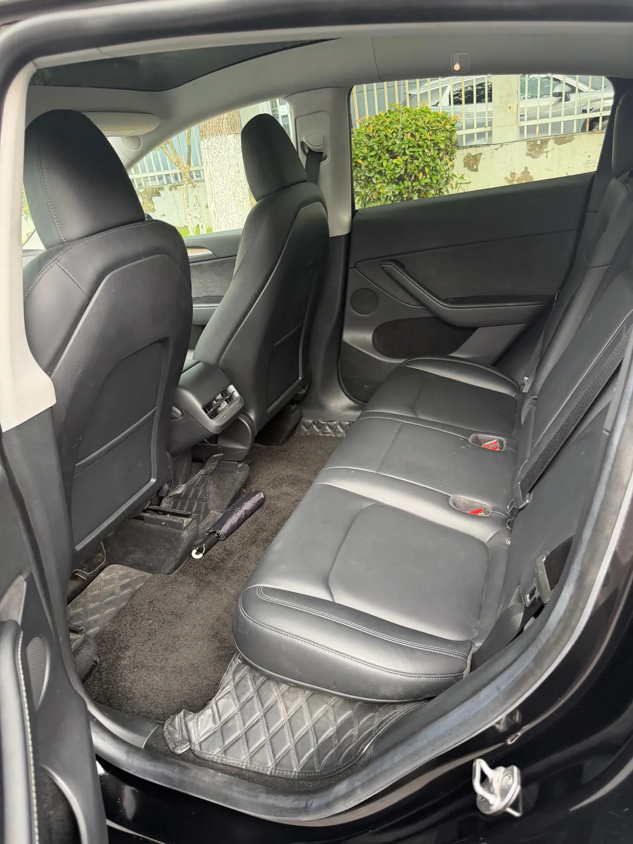 Tesla 2022 Model Y rear-wheel drive version (facelift) automatic gear 4