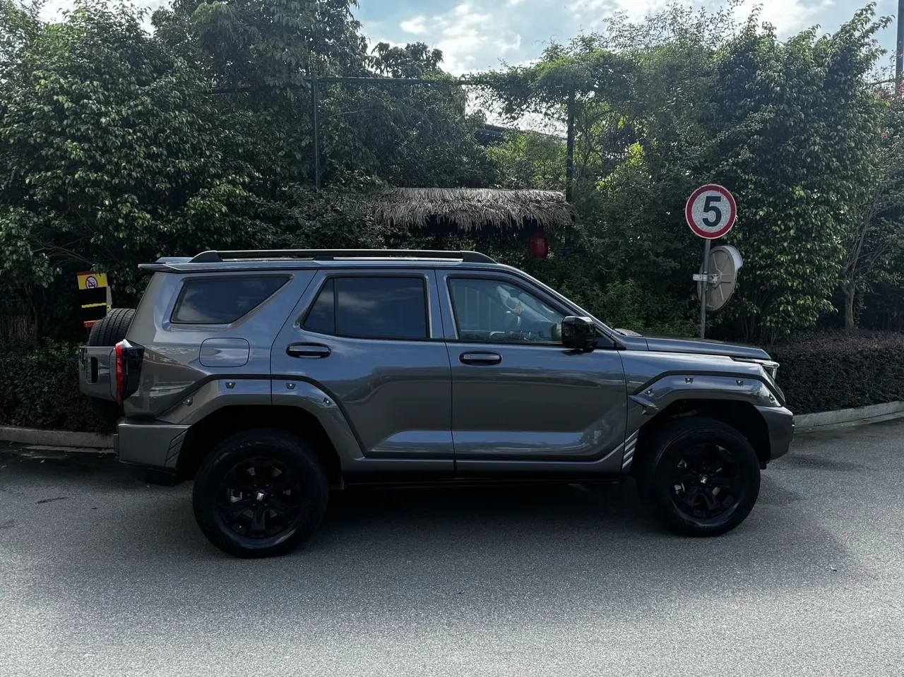 Tank 2024 Tank 400 Hi4-T 2.0T off-road version automatic gear 7