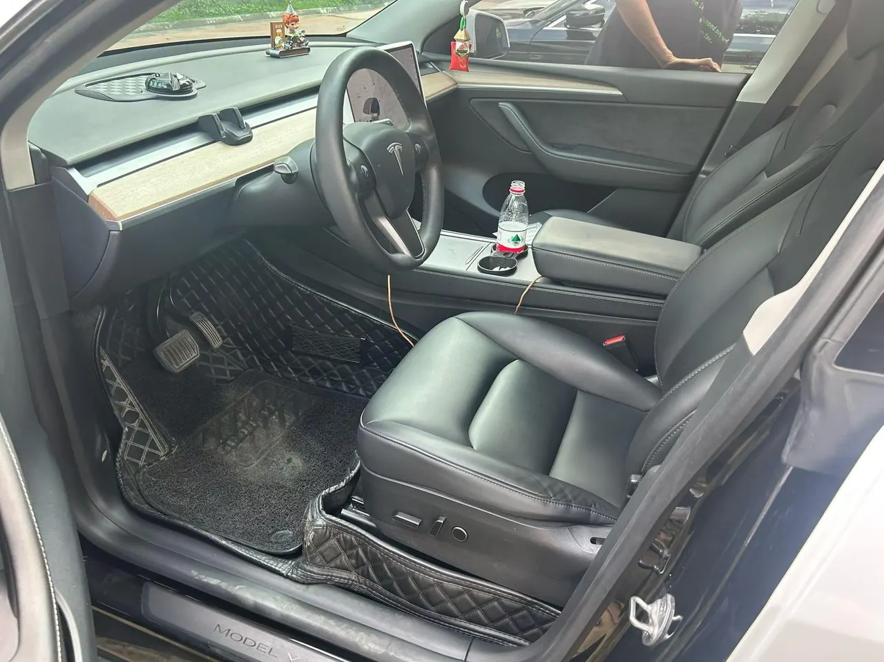 Tesla 2021 Model Y long endurance all-wheel drive version (modified) automatic gear 4