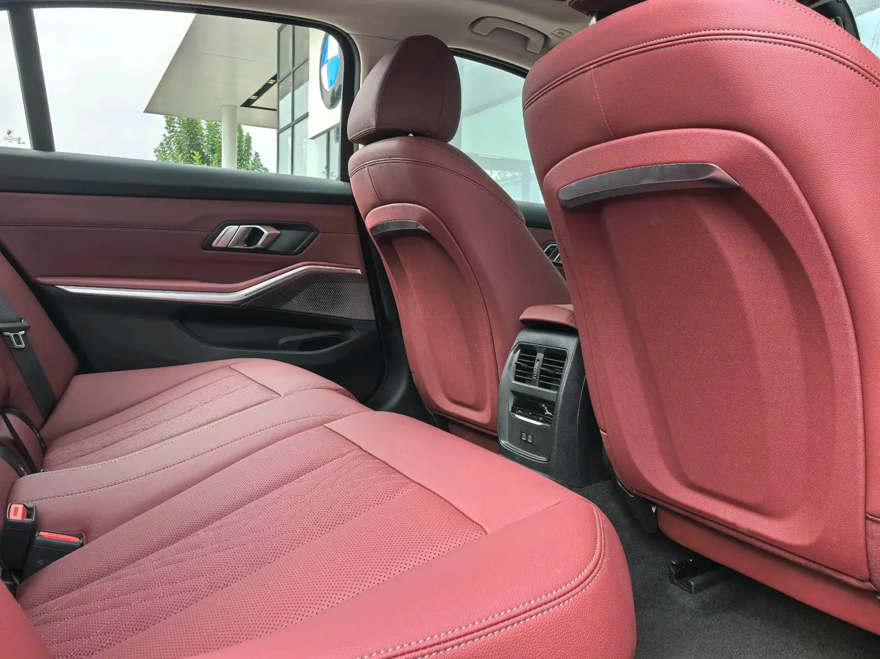 BMW 3 Series 2026 325Li 2.0T M Sports Suit Automatic Gear 11