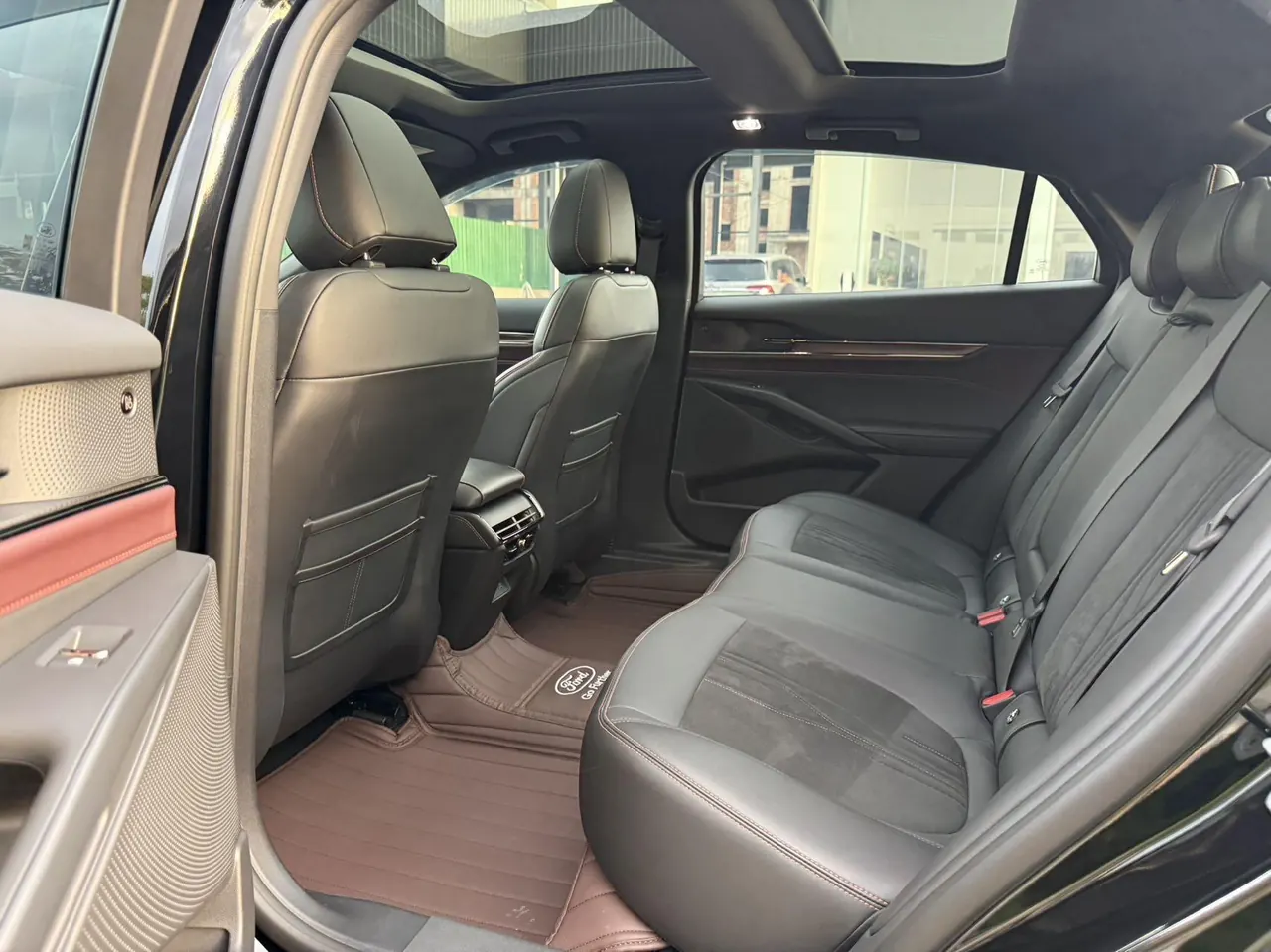 Ford 2022 Mondeo 2.0T EcoBoost 245 Extreme (Modified) Automatic Gear 9