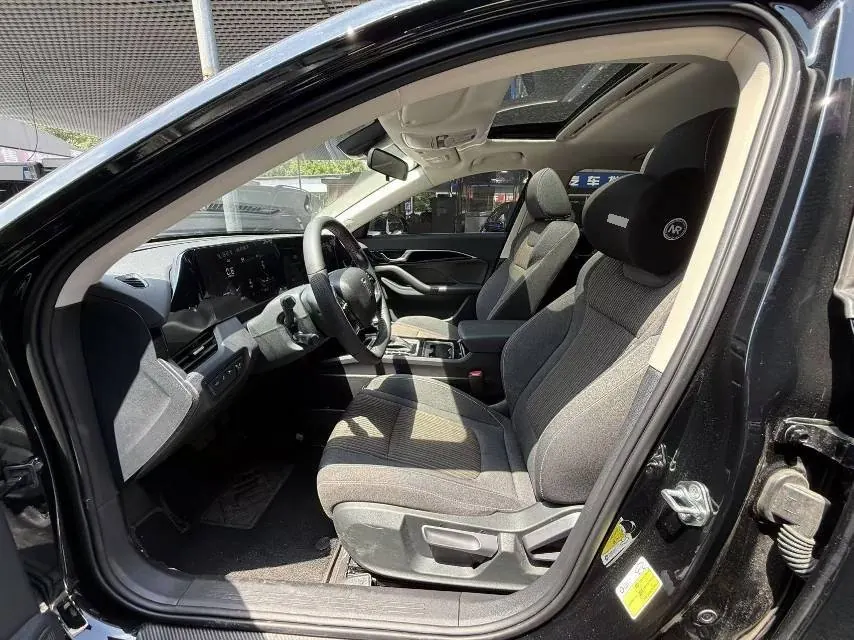 Bestune 2023 B70 1.5T enjoy automatic gear 5