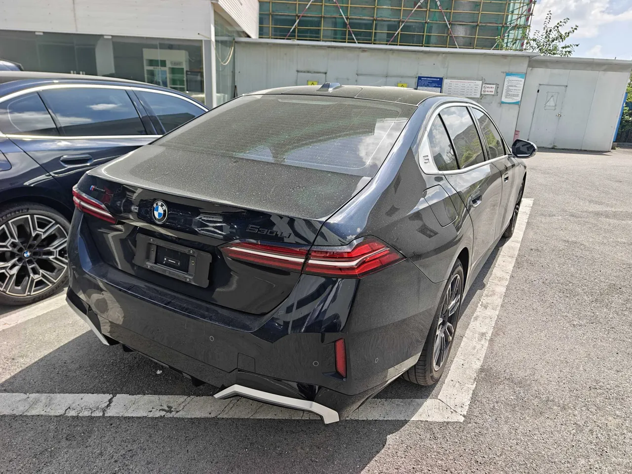 BMW 5 Series 2025 530Li 48V 2.0T Leading M Sports Suit Automatic Gear 4