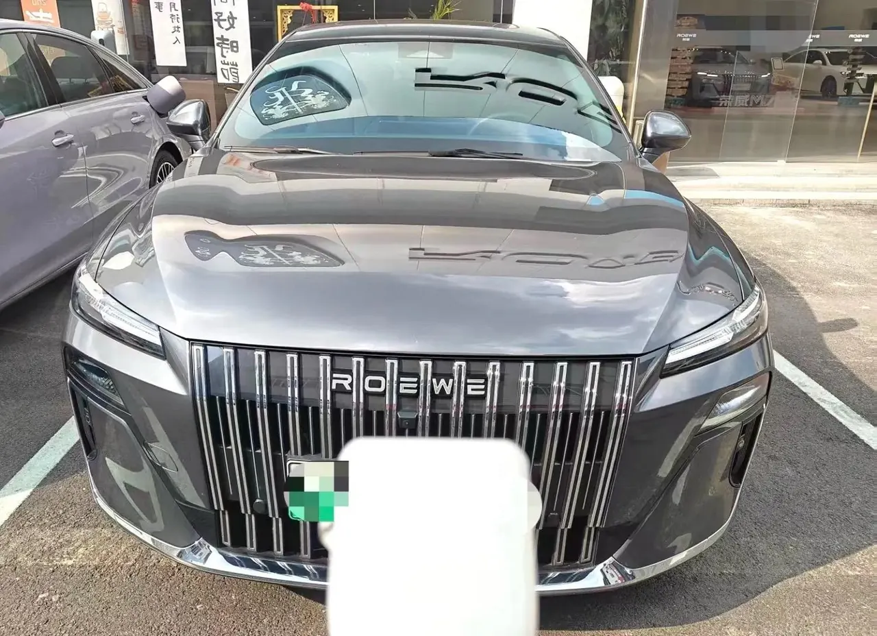 Roewe 2025 M7 DMH 1.5 160km Pleasant Edition Automatic Gear 2