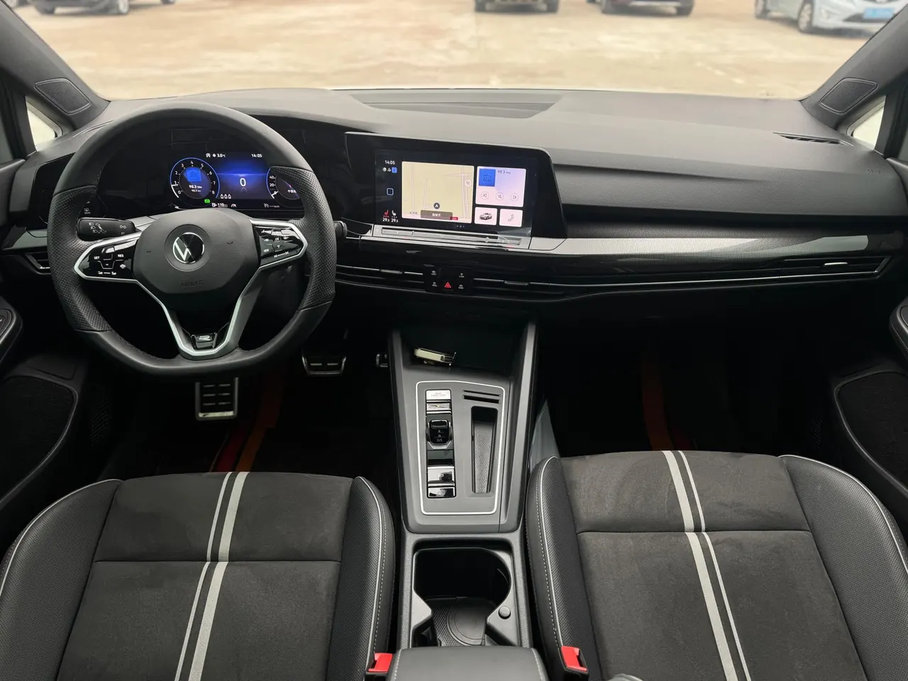 Volkswagen 2023 Golf 8 R-Line 1.4TSI 280TSI Lite Automatic 5