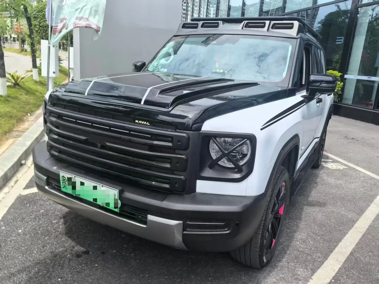 Open image lightbox: Haval 2023 Raptors Hi4 1.5T 145 Discovery Edition Automatic Gear
