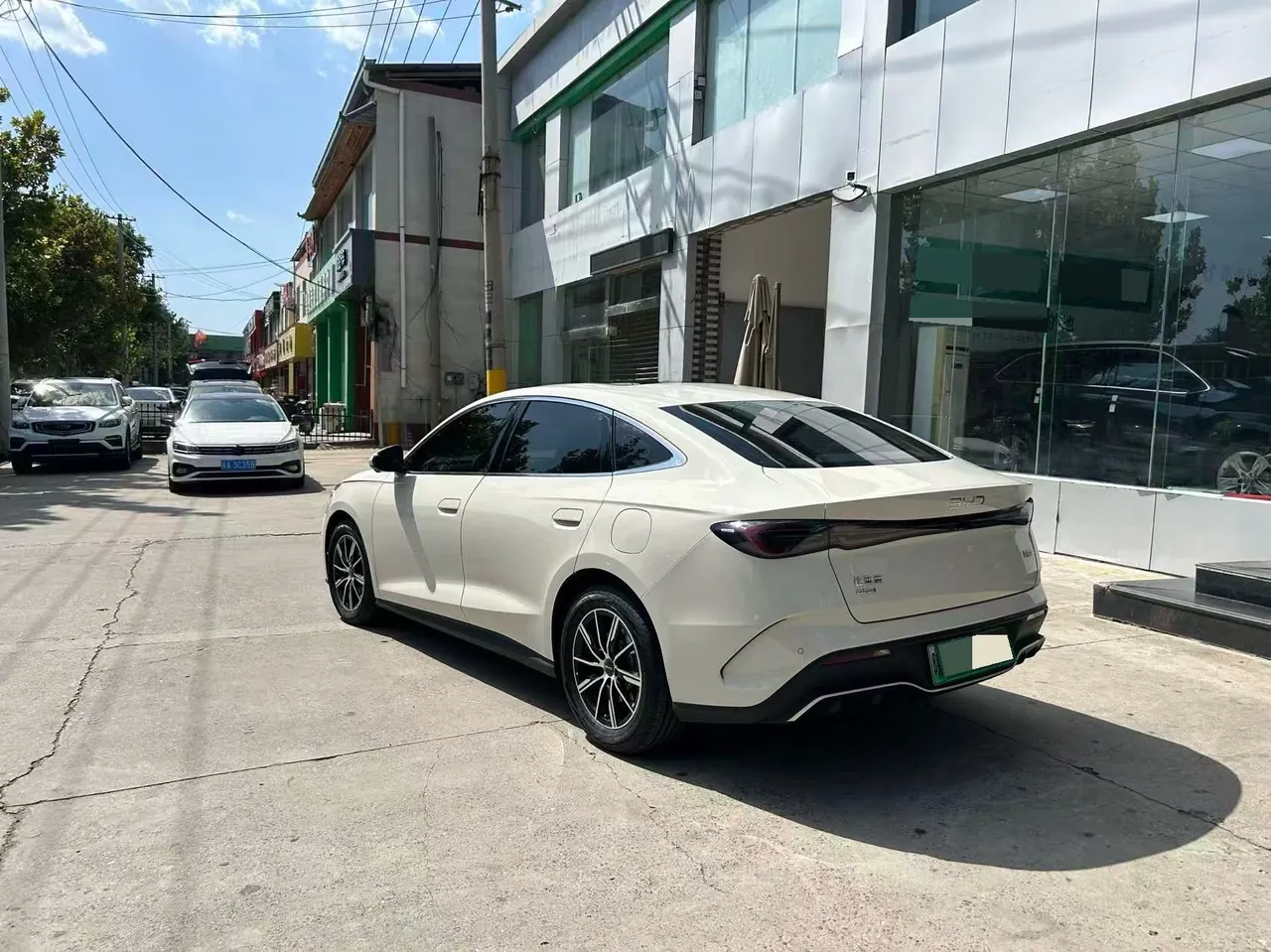 BYD 2024 Seal 06 DM-i 1.5 Stepless 120KM Honorable Automatic Gear 7