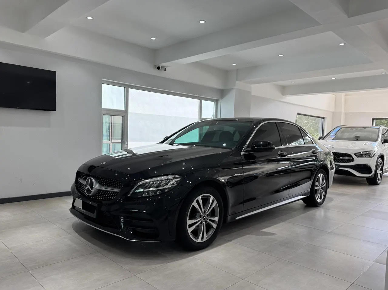 打开图片灯箱:Mercedes Benz Class C 2021 C 200 L 1.5T Fashion Sports Edition Automatic Gear