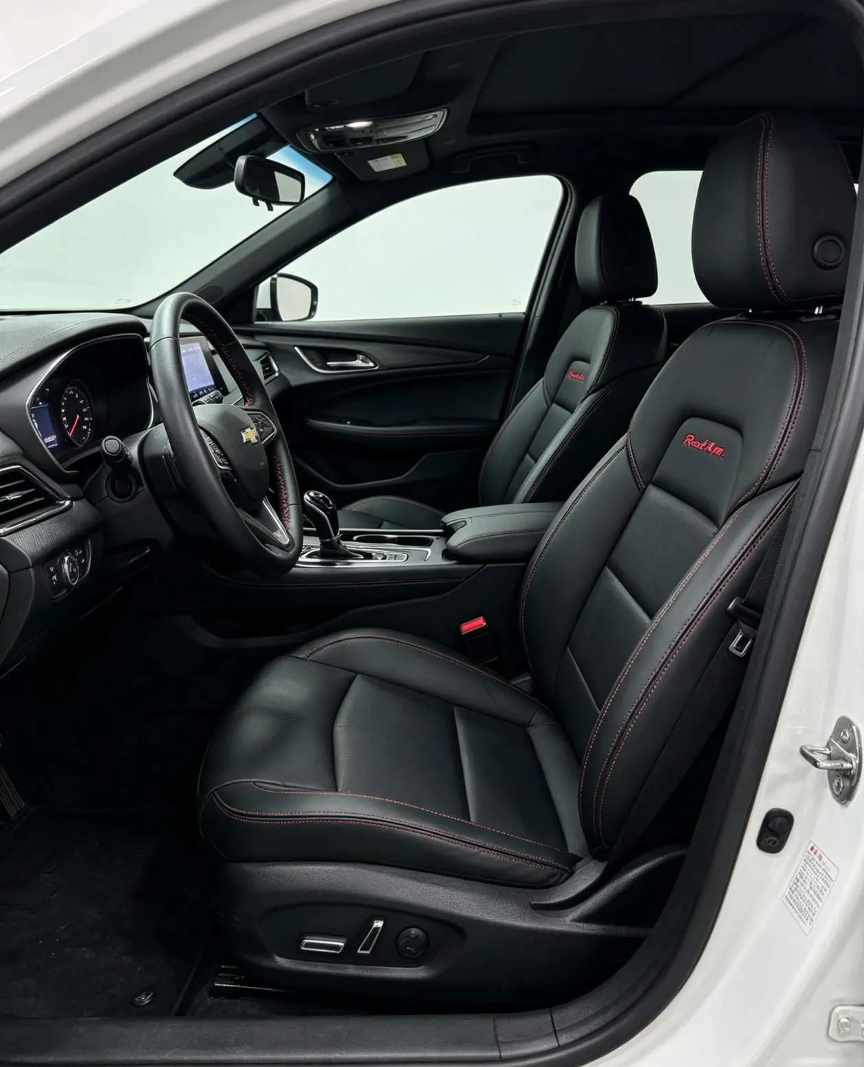 Chevrolet 2021 Meridian XL 2.0T Redline 550T Sharp Edition Automatic Gear 4