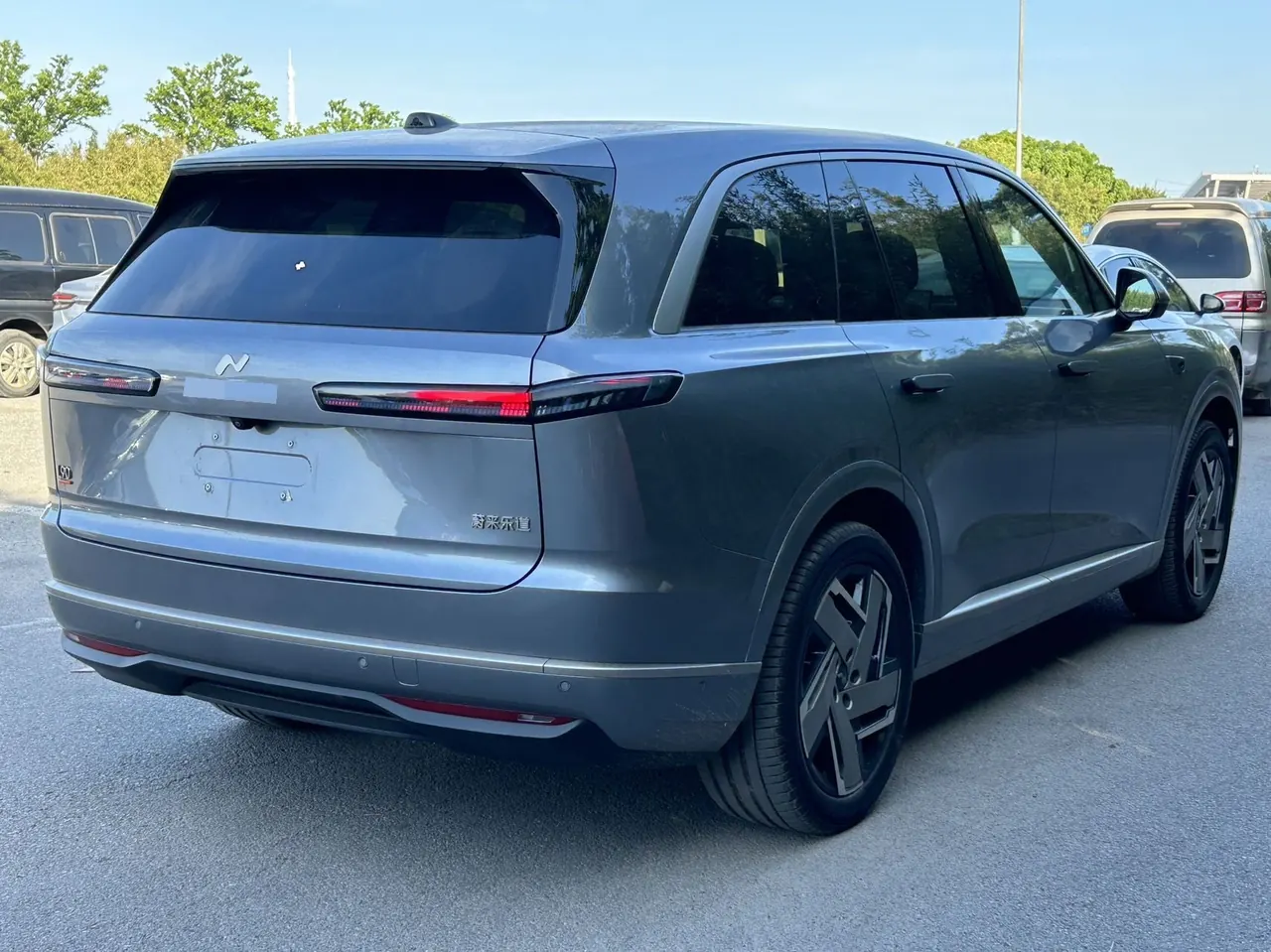 ONVO 2025 L90 Ultra Six‑Seater Automatic 7