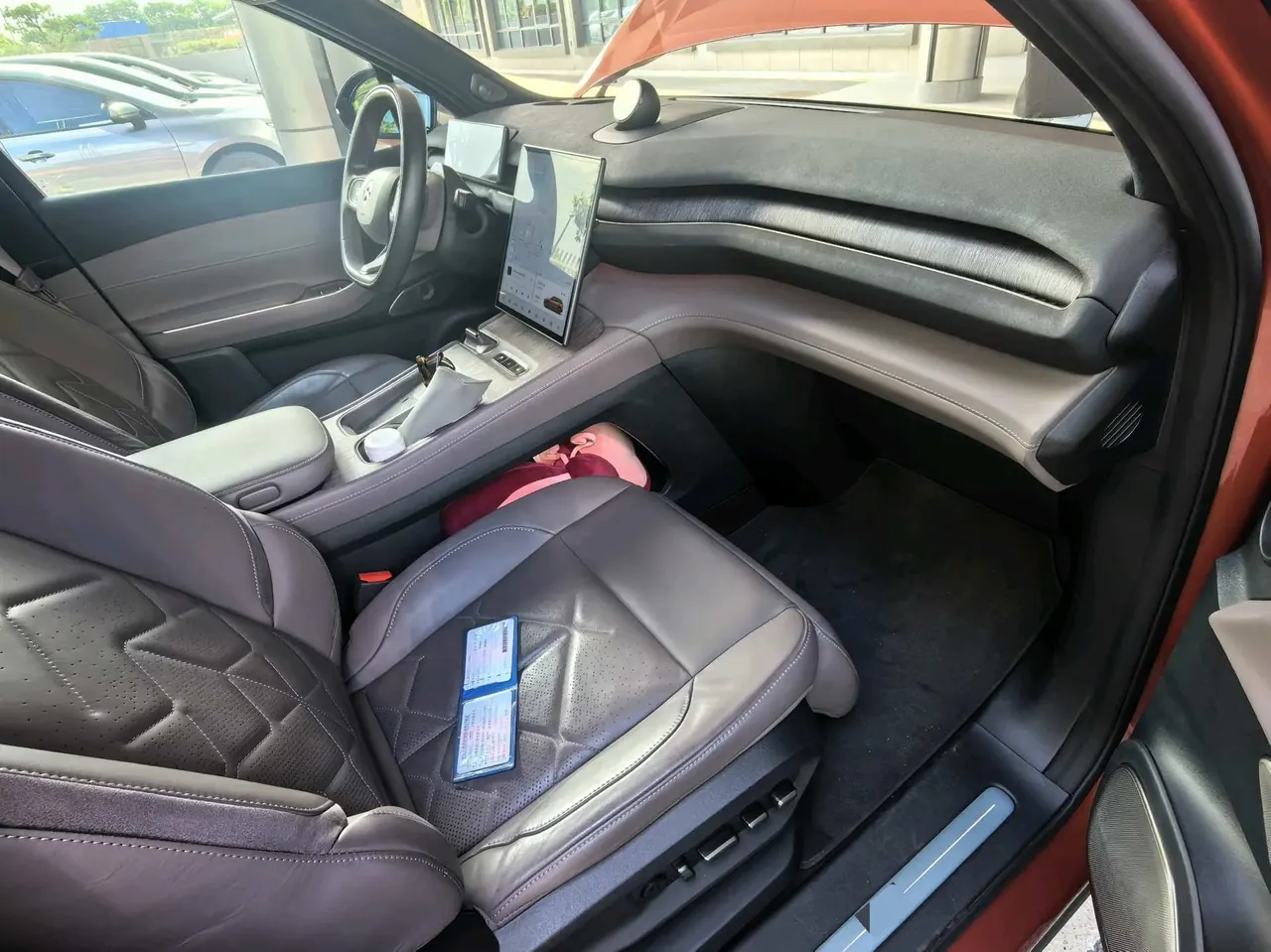 NIO 2022 ES 7 100kWh First Edition Automatic Gear 6