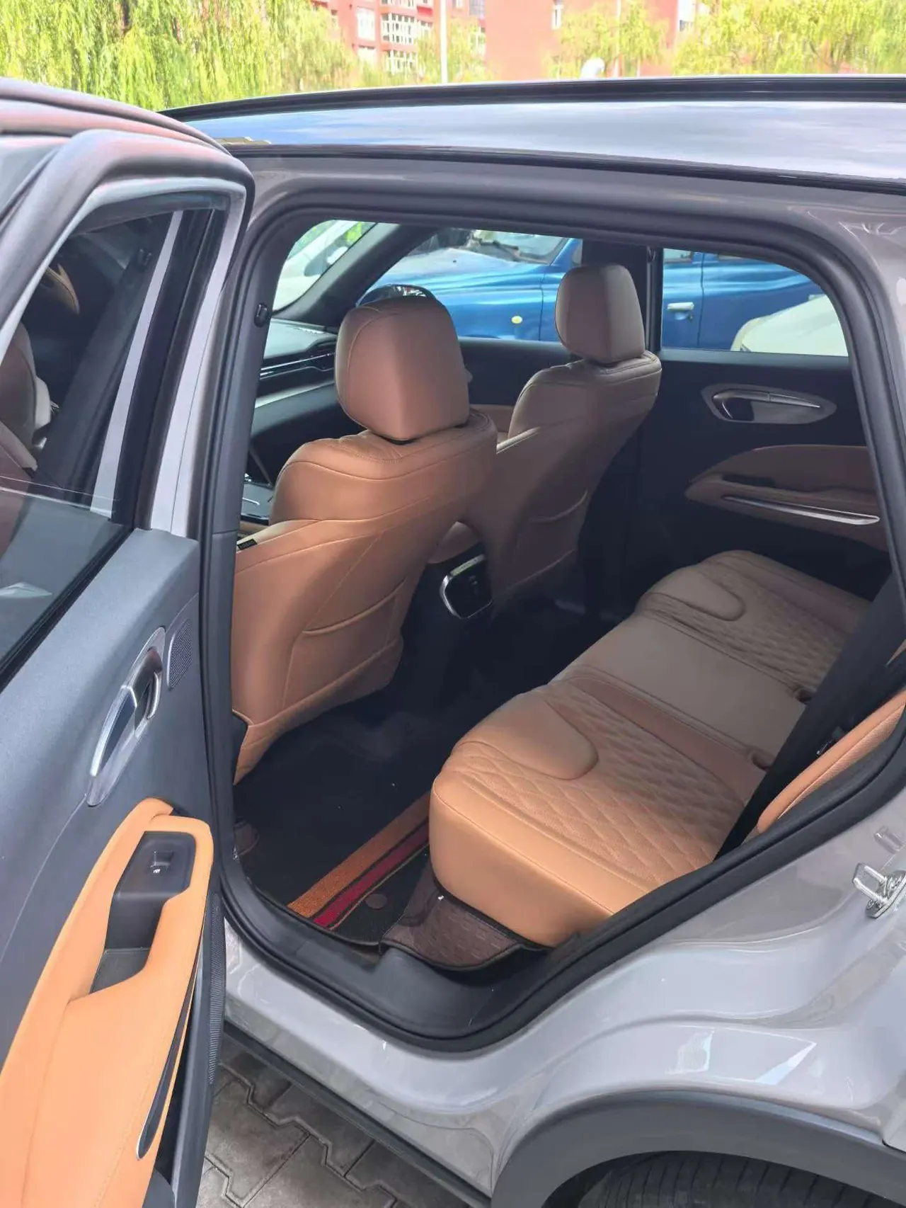 Bestune 2025 yueyi 07 1.5T 210km leisurely version of automatic gear 4