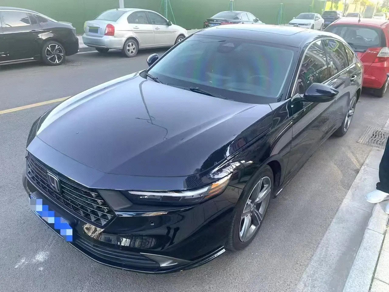 打开图片灯箱:Honda 2023 11th Generation Accord 1.5T Stepless 260TURBO Excellent Automatic Gear