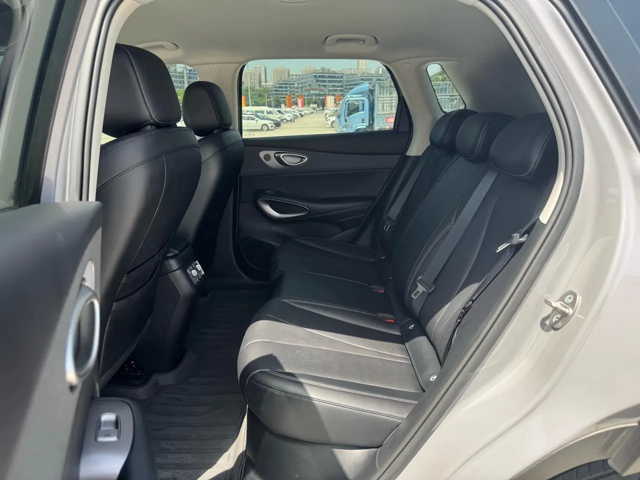 BYD 2025 Sea Lion 05 EV 430KM Zhihang Edition Automatic Gear 5
