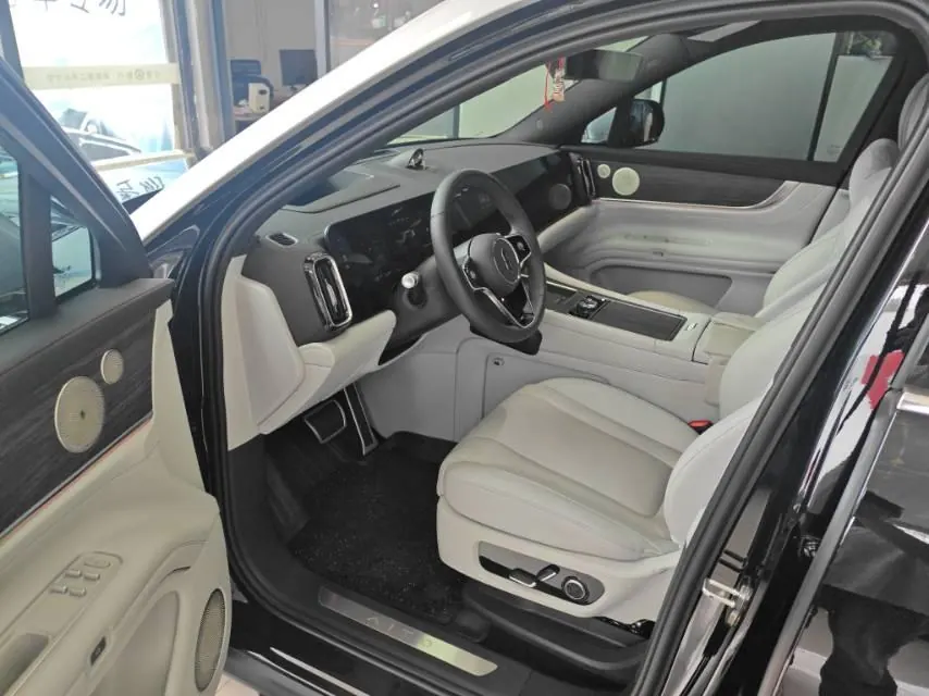AITO 2024 AITO M9 extended range Ultra 42kWh automatic gear 2