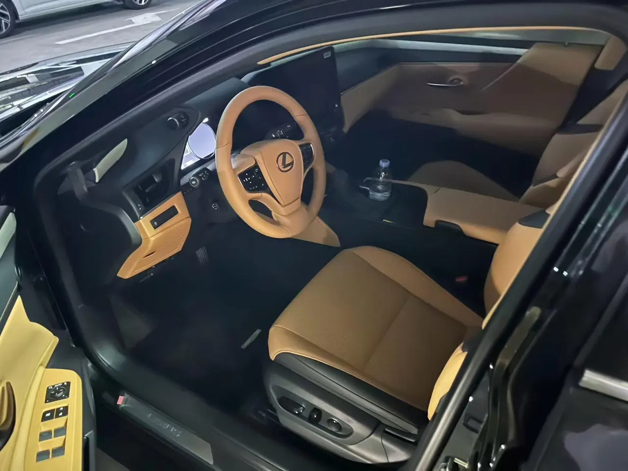 Lexus ES (Imported) 2025 ES200 2.0 Stepless Edition Automatic Gear 2