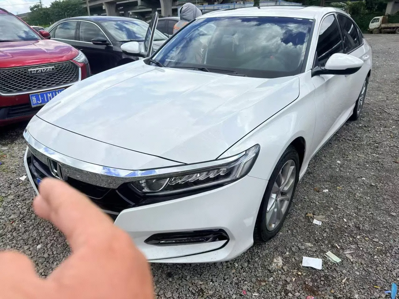 打开图片灯箱:Honda 2021 10th Generation Accord 1.5T Stepless 260TURBO Luxury Star Limited Edition Automatic Gear