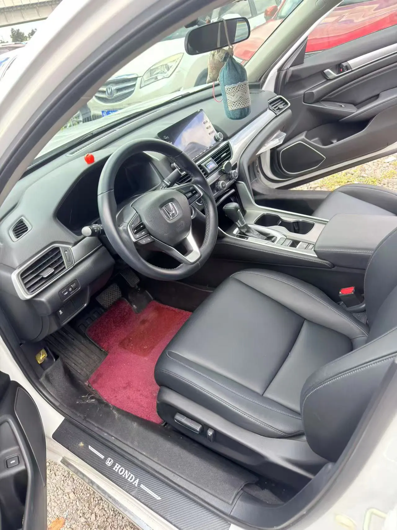Honda 2021 10th Generation Accord 1.5T Stepless 260TURBO Luxury Star Limited Edition Automatic Gear 2